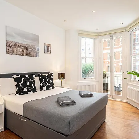 Stay Kensington & Chelsea London Exterior photo